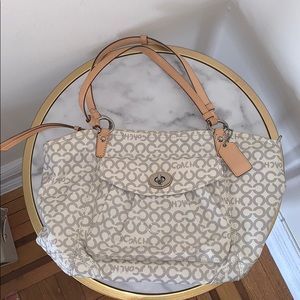 NEW Coach Leah Signature Op Art White Canvas Purse